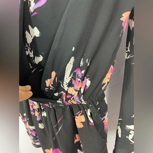 Arizona Jean company black and floral long sleeve romper women’s size medium - Picture 9 of 16